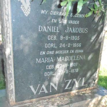 ZYL Daniel Jakobus, van 1905-1956 &amp; Maria Magdelena 1907-1970