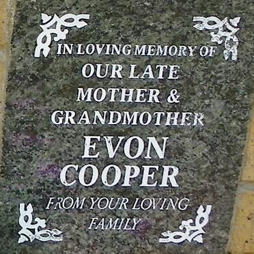 COOPER Evon