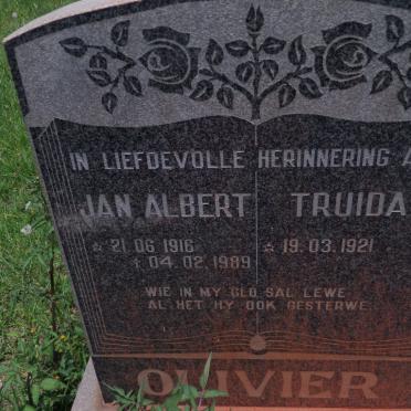OLIVIER Jan Albert 1916-1989 &amp; Truida 1921-