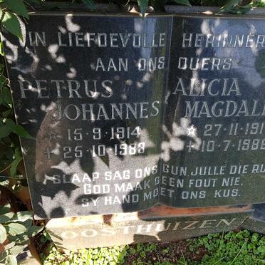 OOSTHUIZEN Petrus Johannes 1914-1983 &amp; Alicia Magdalena 1917-1986
