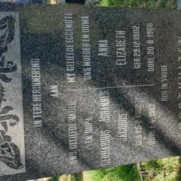 OOSTHUIZEN Gerhardus Johannes Jacobus 1902-1967 &amp; Anna Elizabeth 1902-1966