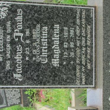 OOSTHUIZEN Jacobus Paulus 1911-1987 &amp; Christina Magdalena 1918-2007