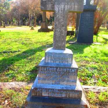 WYBO Aristeus -1913 :: TAUGLEIGNE Vincent -1949