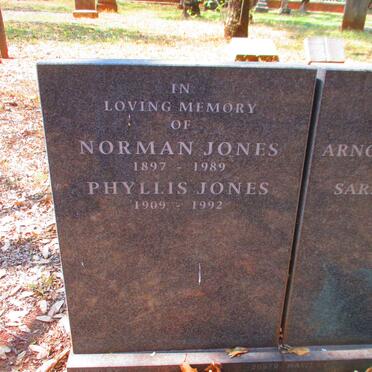 JONES Norman 1897-1989 & Phyllis 1909-1992