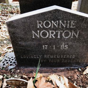NORTON Ronnie -1985