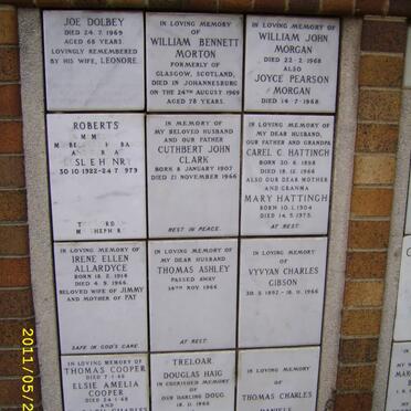 004 Memorial wall