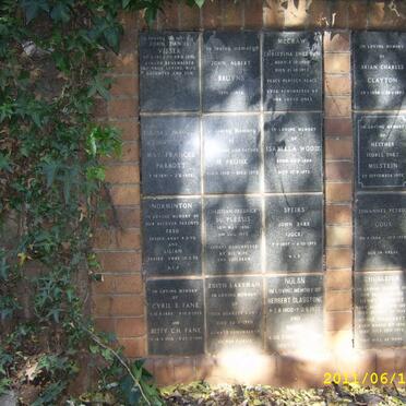 059 Memorial wall