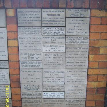 034 Memorial wall