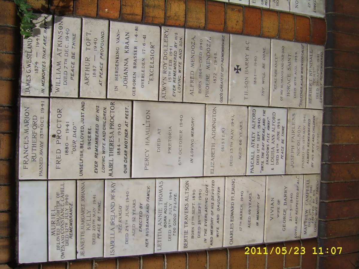 053 Memorial wall