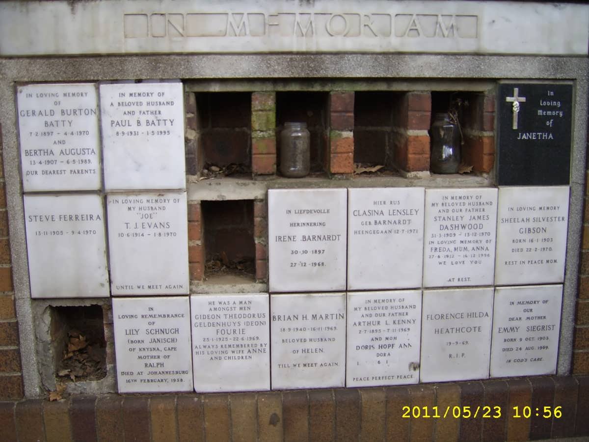 017 Memorial wall