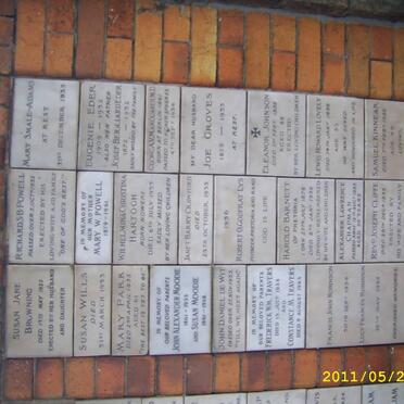 030 Memorial wall