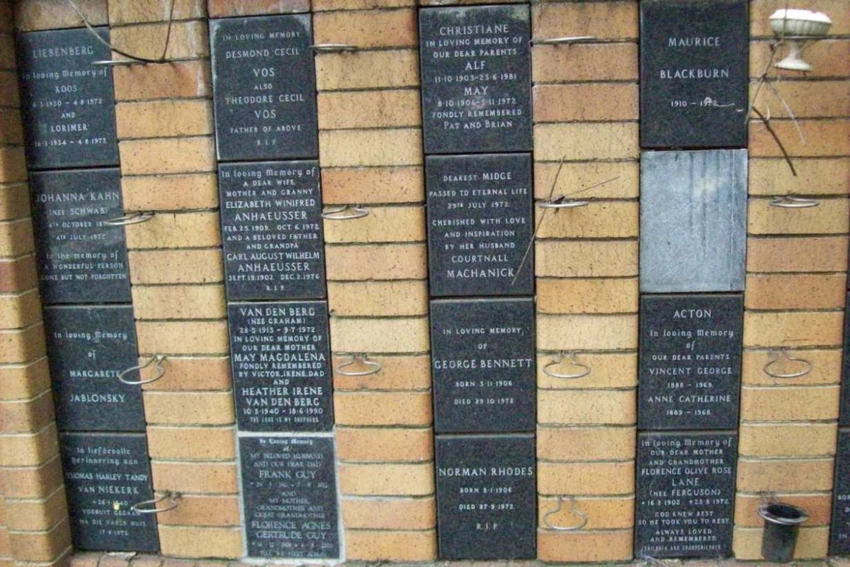 144 Memorial wall 