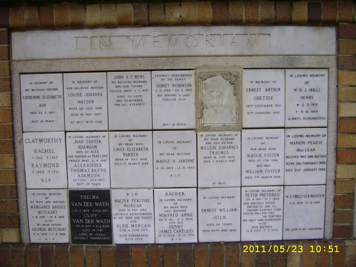 005 Memorial wall