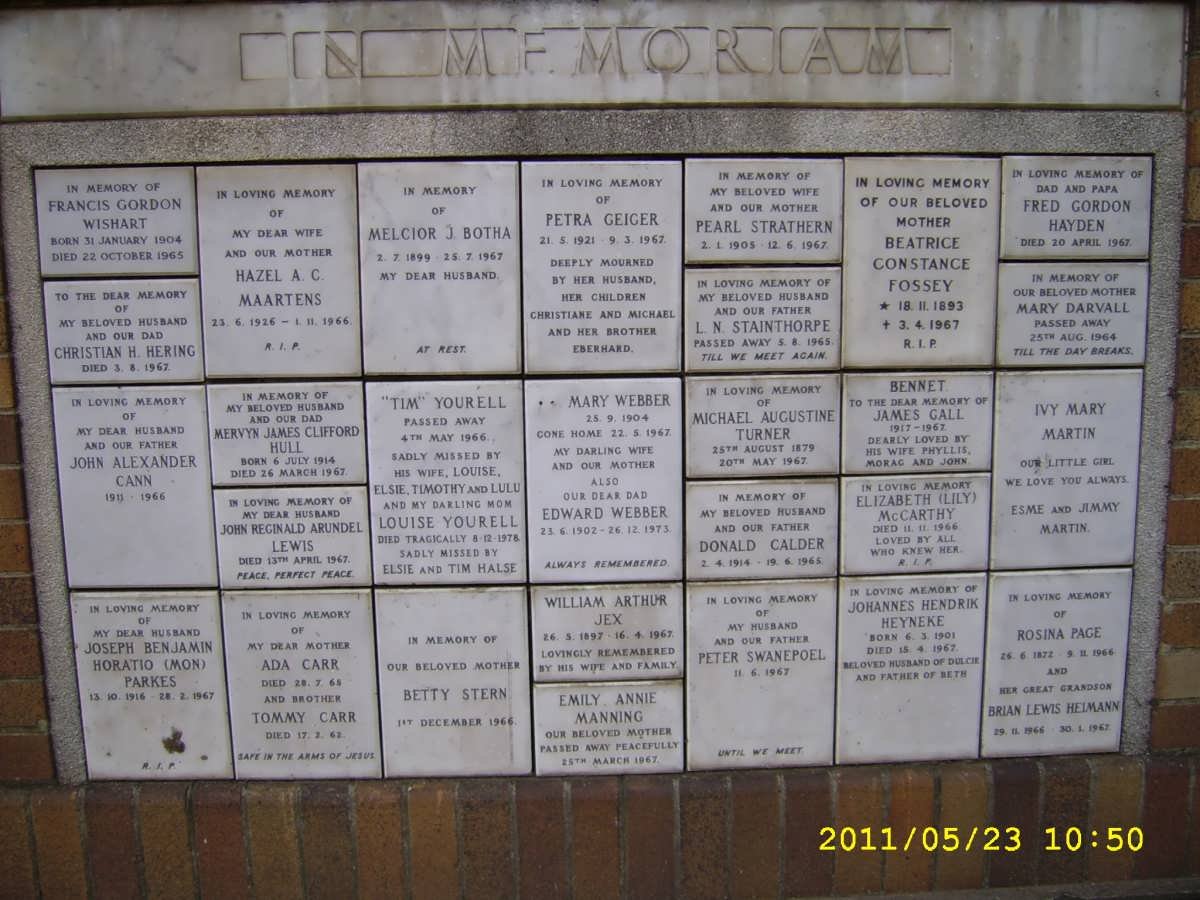 002 Memorial wall