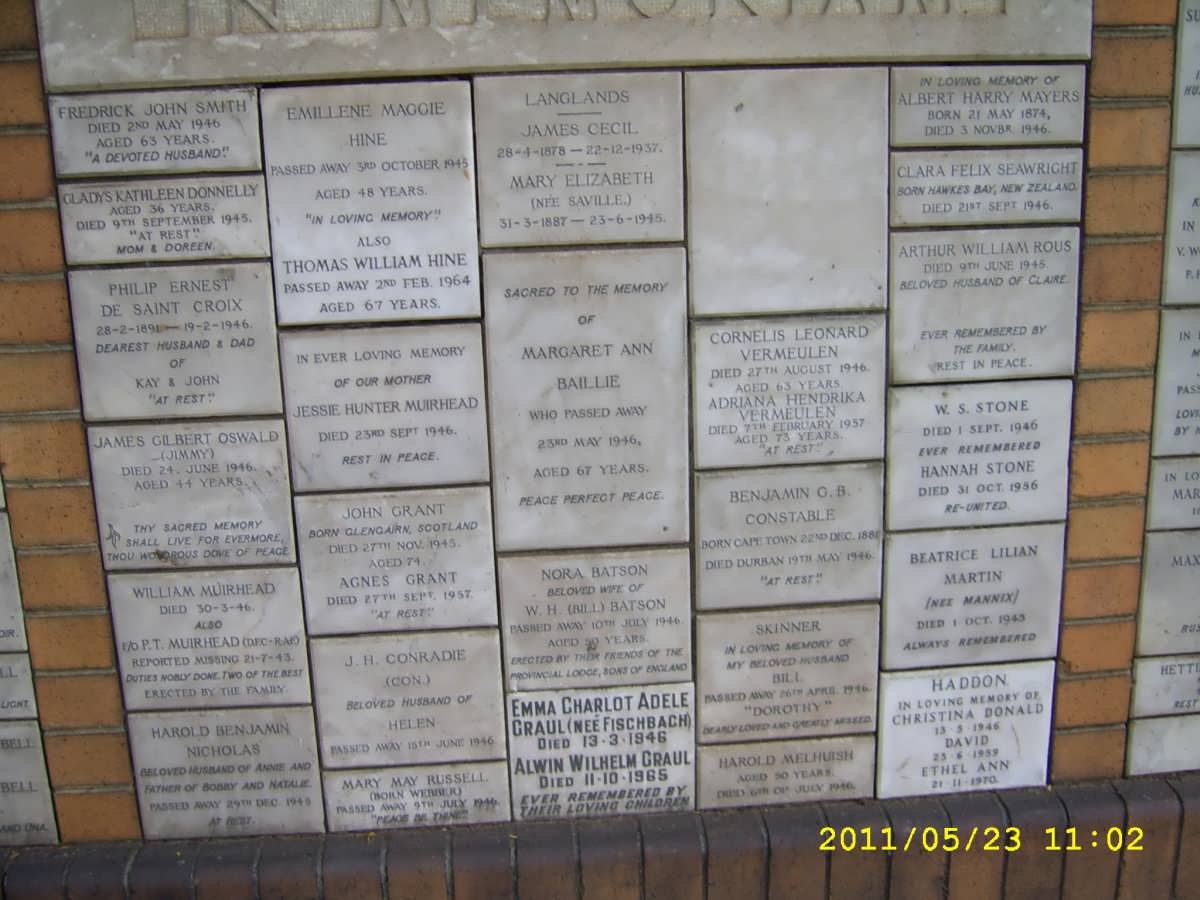 036 Memorial wall