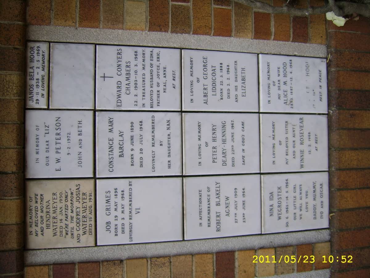 009 Memorial wall