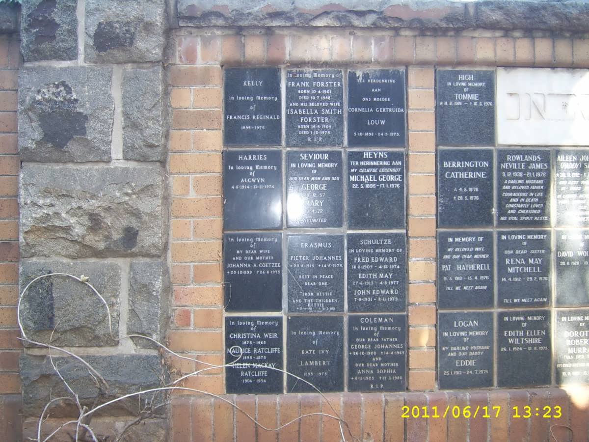 071 Memorial wall