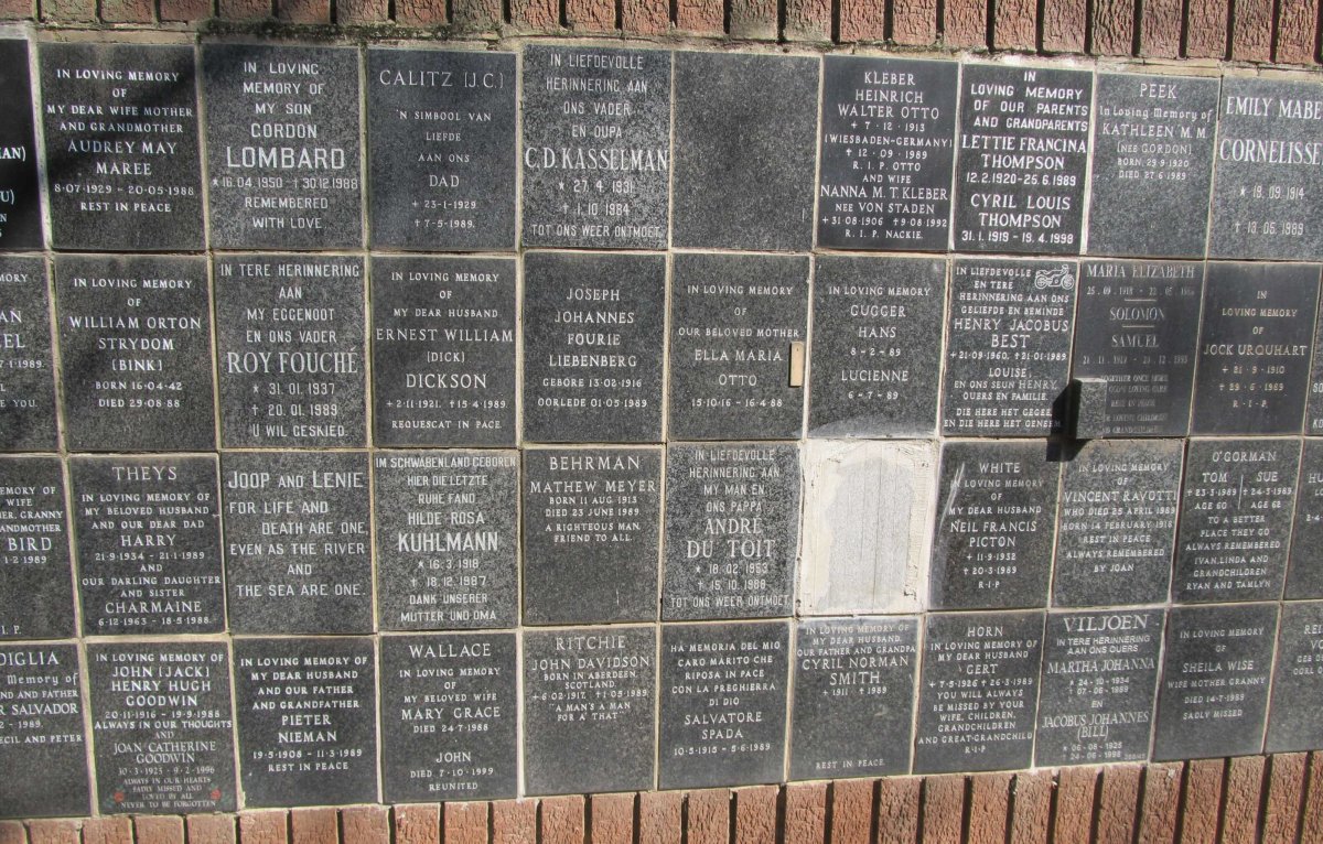 170 Memorial wall 