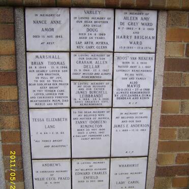 003 Memorial wall