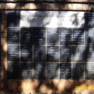 075 Memorial wall