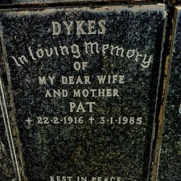 DYKES Pat 1916-1985
