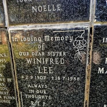 LEE Winifred 1902-1988