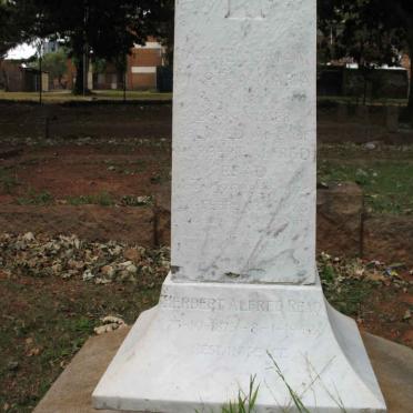 READ Herbert Alfred 1873-1942 &amp; Martha Maria Lily VISSER 1874-1923