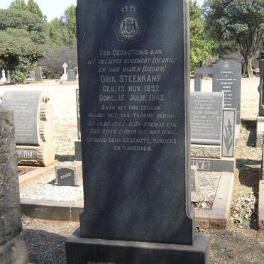 STEENKAMP Dirk 1892-1942