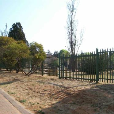 1. Entrance to Fairlands cemetery