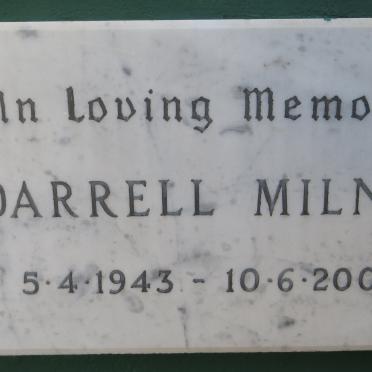 MILNES Darrell 1943-2000