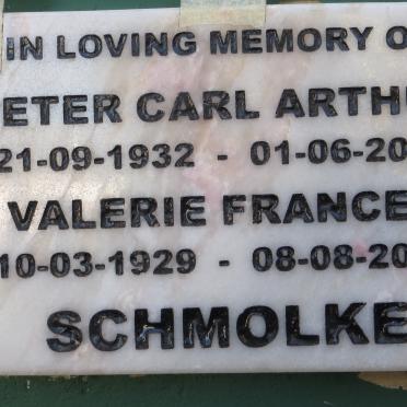 SCHMOLKE Peter Carl Arthur 1932-2002 &amp; Valerie Frances 1929-2015