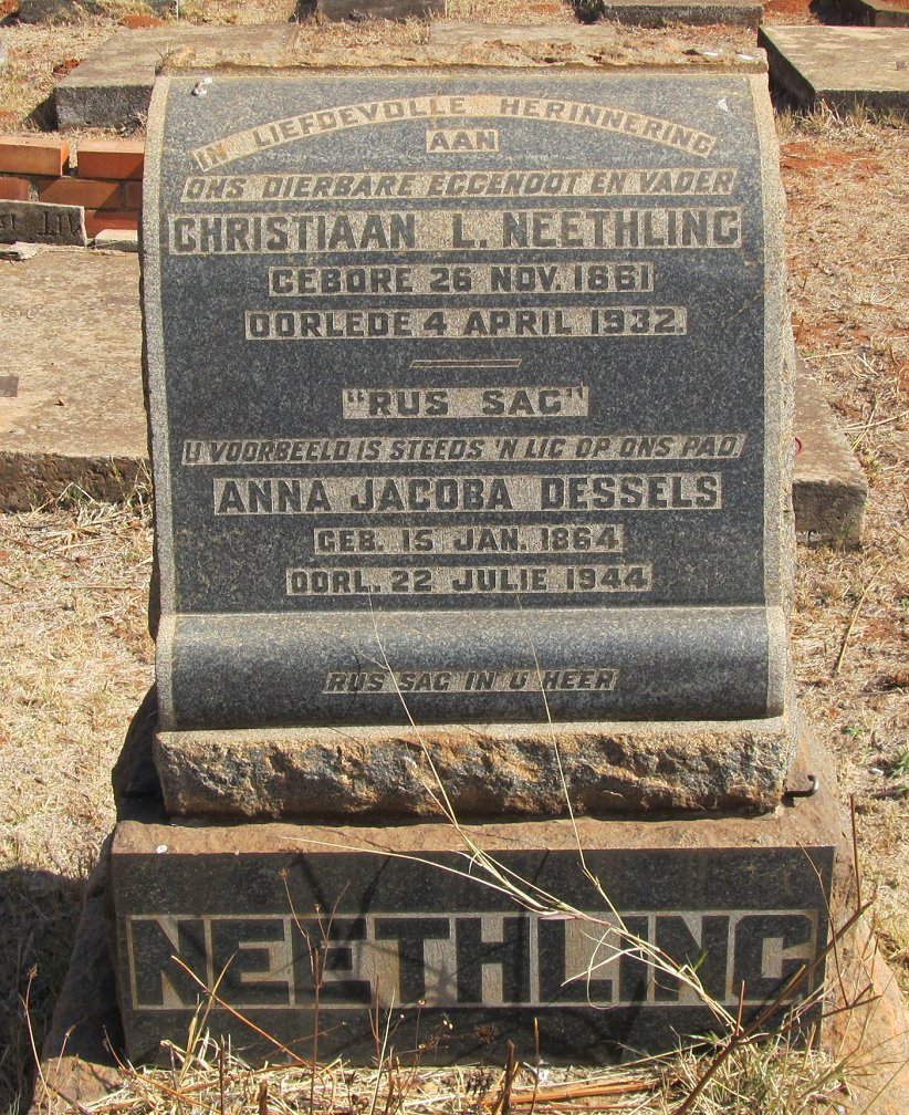 NEETHLING Christiaan L. 1861-1932 &amp; Anna Jacoba DESSELS 1864-1944