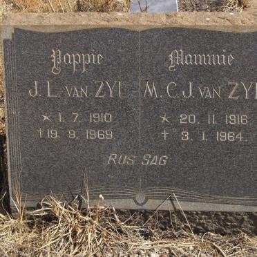 ZYL J.L., van 1910-1969 &amp; M.C.J. 1916-1964