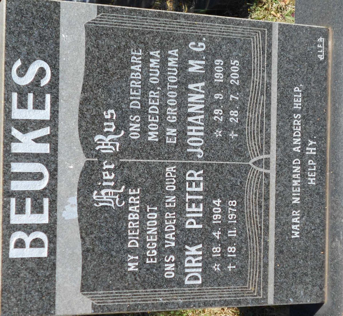 BEUKES Dirk Pieter 1904-1978 &amp; Johanna M.G. 1909-2005