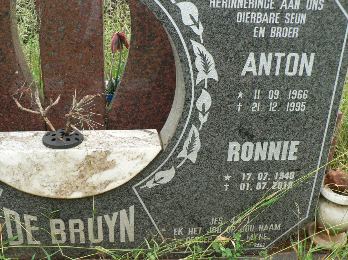 BRUYN Koos, de 1938-2010 :: VENTER Deon E. 1967-1999 :: BRUYN Ronnie, de 1940-2012 :: BRUYN Anton, de 1966-1995