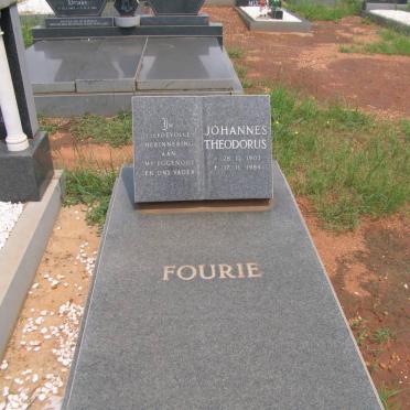F - Vanne :: Surnames - F