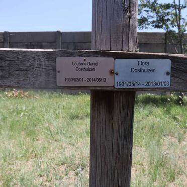 OOSTHUIZEN Lourens Daniel 1930-2014 & Flora 1931-2013