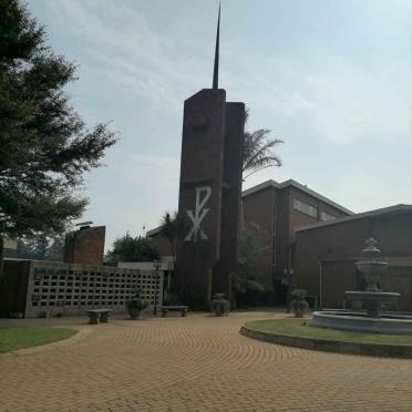 Gauteng, KEMPTON PARK, Brentwood Park, Nederduitsch Hervormde Kerk Kempton Park-Oos gemeente, gedenkmuur