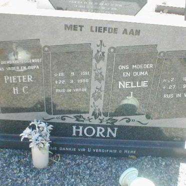 HORN Pieter H.C. 1911-1986 &amp; Nellie J. 1921-1993
