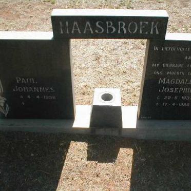 HAASBROEK Paul Johannes 1936 - &amp; Magdalene Josephine 1937 - 1988