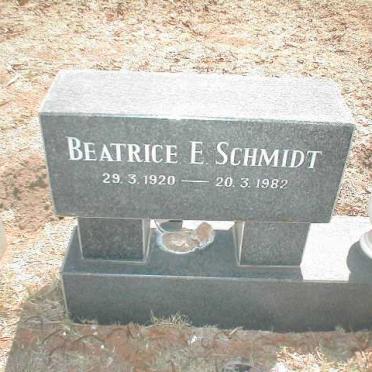 SCHMIDT Beatrice 1920-1982