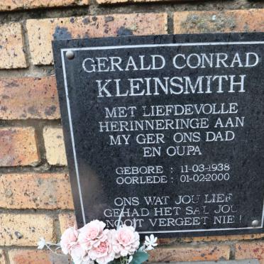 KLEINSMITH Gerald Conrad 1938-2000