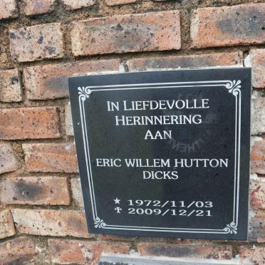 DICKS Eric Willem Hutton 1972-2009