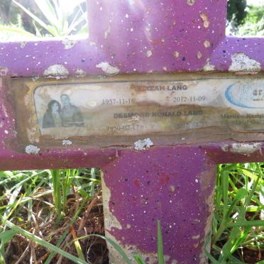 LANG Desmond Ronald 1950-2013 &amp; Virzah 1957-2012