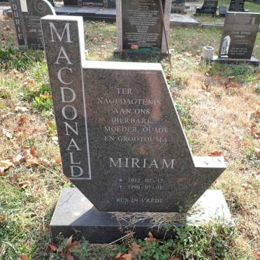 MACDONALD Miriam 1912-1999