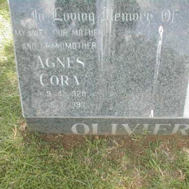 OLIVIER Agnes Cora 1929-1997