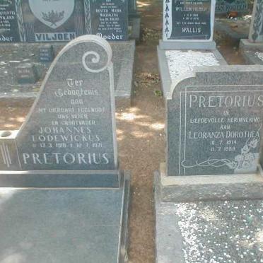 PRETORIUS Johannes Lodewickus 1910-1971 &amp; Leoranza Dorothea 1914-1959