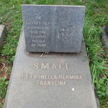 SMALL Petronella Hermina Fransina 1909-1975