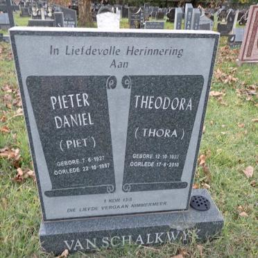 SCHALKWYK Pieter Daniel, van 1927-1997 &amp; Theodora 1937-2010