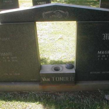 TONDER Manie, van 1906-1970 &amp; Magriet 1912-1983